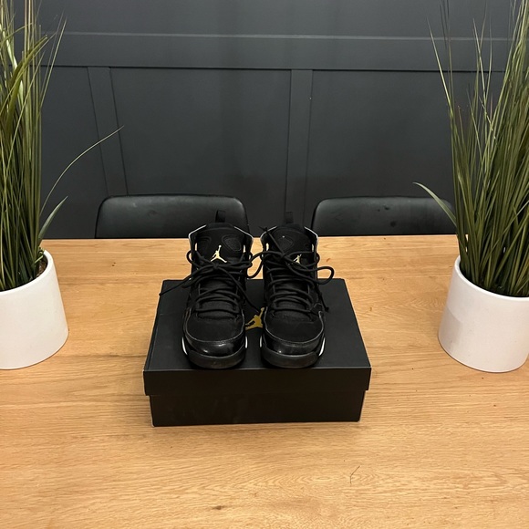 Jordan 6 retro SE defining moments - Picture 2 of 4